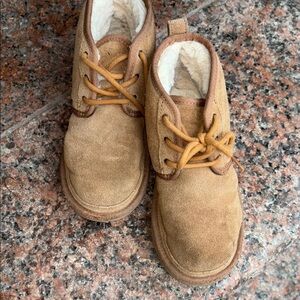 🤗Cozy Tan Suede Ankle Boots😻